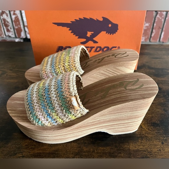Wedge Raffia Pastel Sandals / Slides Sz 9 NIB - Picture 1 of 9